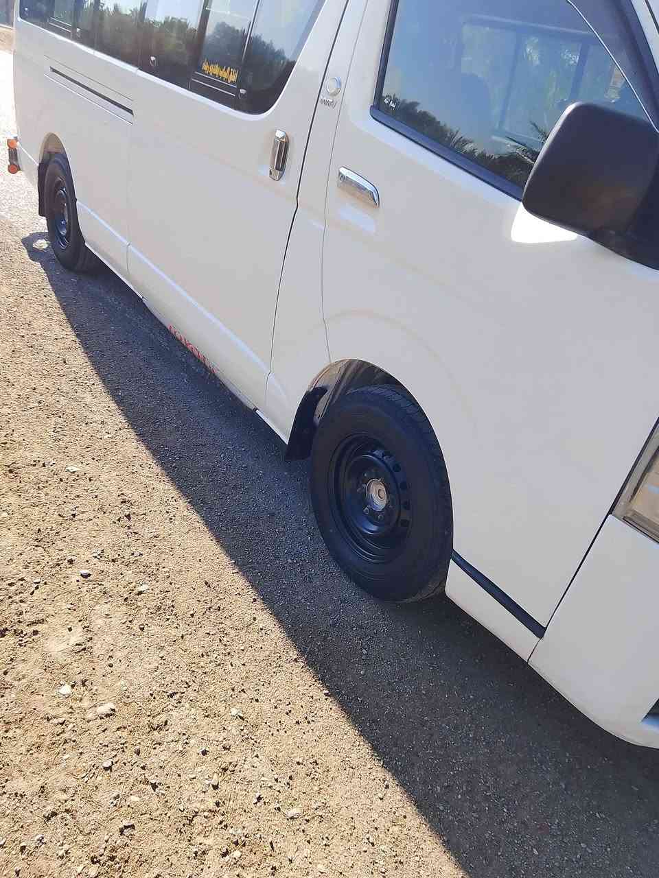 السلام عليكم هايسه 2010مكفوله عد باب سلايت رشت صبغ بدون كلشي كيرمحرك اكسل كفاله صدر جديد توني مسويه  تبريد محور ثلث قطع تبريد ثلج سياره بلكوت السعر 225 وبيها مجال الرقم (***********) (***********)
