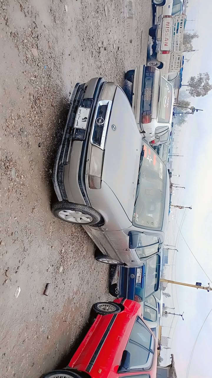 ئوبل فيكترا 1992ره قه م ئه سلى مه كينه 16قايش بان ئه وليات و وحاسيبه به شه رت ده حامي بو ده حامي به شه رت براوه وه ركه ران به شه رت بشت بيشي كه بسه كاره بأي كشت كياني به شه رت شوين هه ولير ***********
