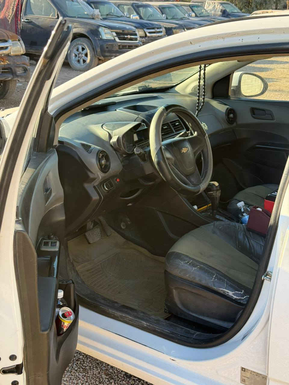 السلام عليكم
سونك موديل 2013

كير ومحرك كفاله

كفاله عامه ما بيها اي ضربه او صبغ

سياره كامله من كلشي 

تبريد كهربايات صدرها كلها جديد.

سياره ما ناقصها كلشي

مزاد وزاره الداخليه باسمي اني

شاشه كبيره

سعرها 42 وبيها مجال بسيط جدا جدا

مكان الانبار الرمادي

الاتصال ***********
