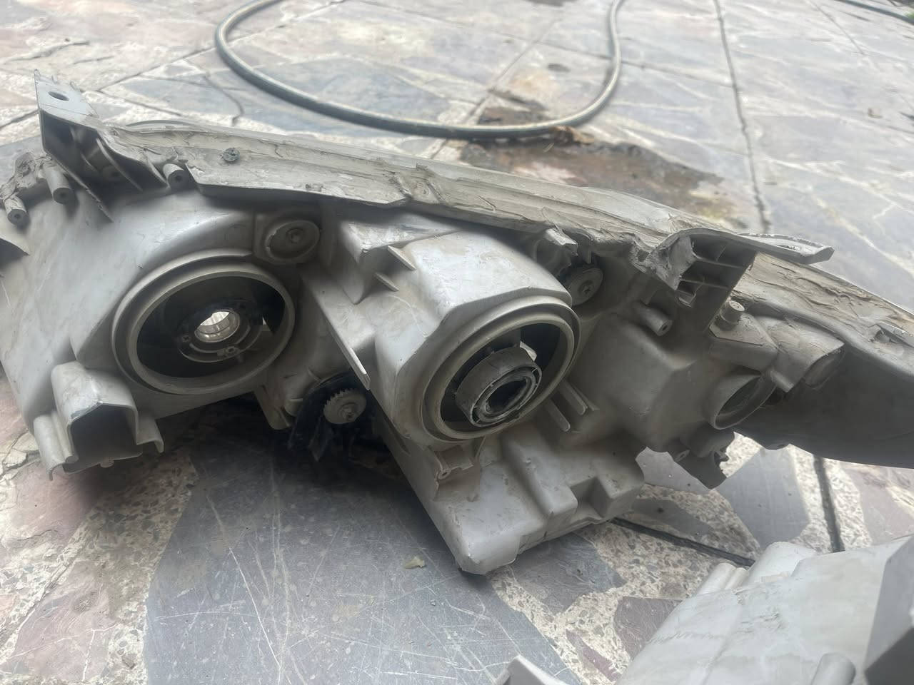 سلام عليكم   للبيع غراض كامري من 2007 الى 2011 ABS رمزة X8 جوة يوك 125 الف مال كصه ومزدات نضيفه هم مال كصه 100 الف مكاني بغداد حي جامعه ***********
