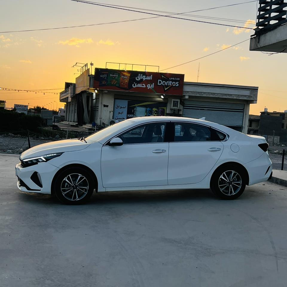 سلام عليكم k3 موديل 2022 فول موصفات ماشي66 بسمي بيها حادث نص بنيد صبغ 128$ *********** عنوان بغداد
