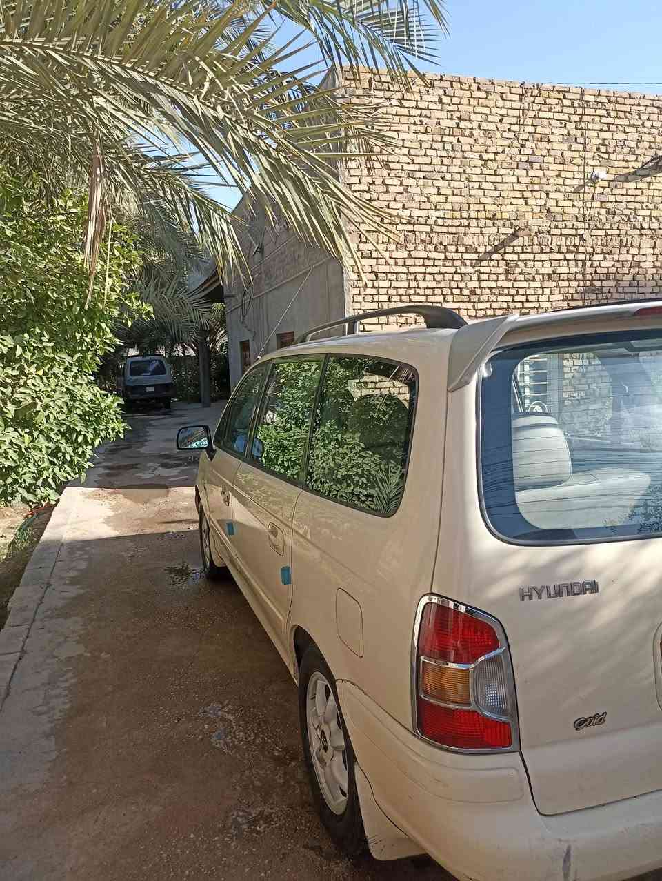 للبيع هونداي تراجيت 2006 محرك كاز…  فول اتماتيك ..تحكمات استيرن. 9 راكب تخم تاير. مكينه وكير كفاله تبريد تدفئه قطعتين تبريد ..بسمي.  مكاني كربلاء السعر 90 ورقه اي نقص مابيهه كهربائيات شركه…… مري شفط…. الاتصال .***********
