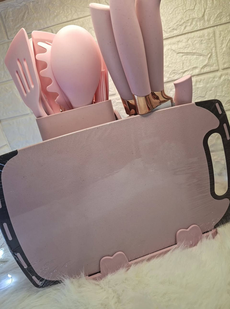 رفايع مطبخ سلكون الرفايع ١٣ قطعه والسكاكين ٥ قطع ومقص 
وتخته سلكون الأصلي ع اول تم ١٥


**إذا كنت صاحب هذا الإعلان وتريد حذفه لأي سبب، رجاءا أرسل رسالة إلى الدعم الفني**