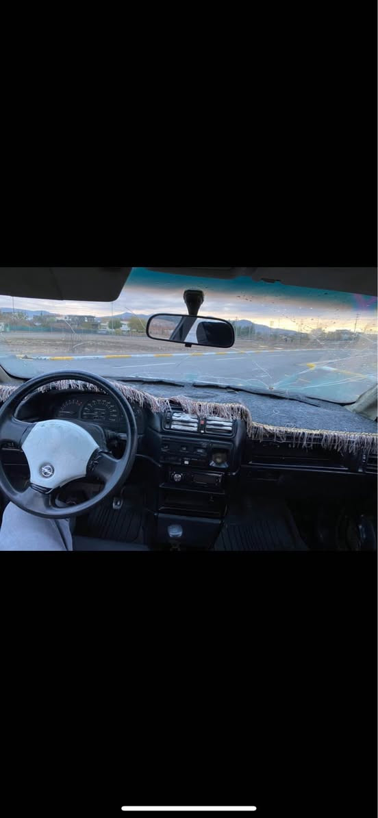 مۆدیل ١٩٩٢ ئارم پلاستیک سلیمانی گیر مەکینە بە شەرت کارەبای هەمو مەزبوتە لە شقلاوەیە بی تەقە رەقەیە سعر تەنها ١٢ ورقە  پاوەرە لیدران قورس نیە شقلاوة, أربيل


**إذا كنت صاحب هذا الإعلان وتريد حذفه لأي سبب، رجاءا أرسل رسالة إلى الدعم الفني**