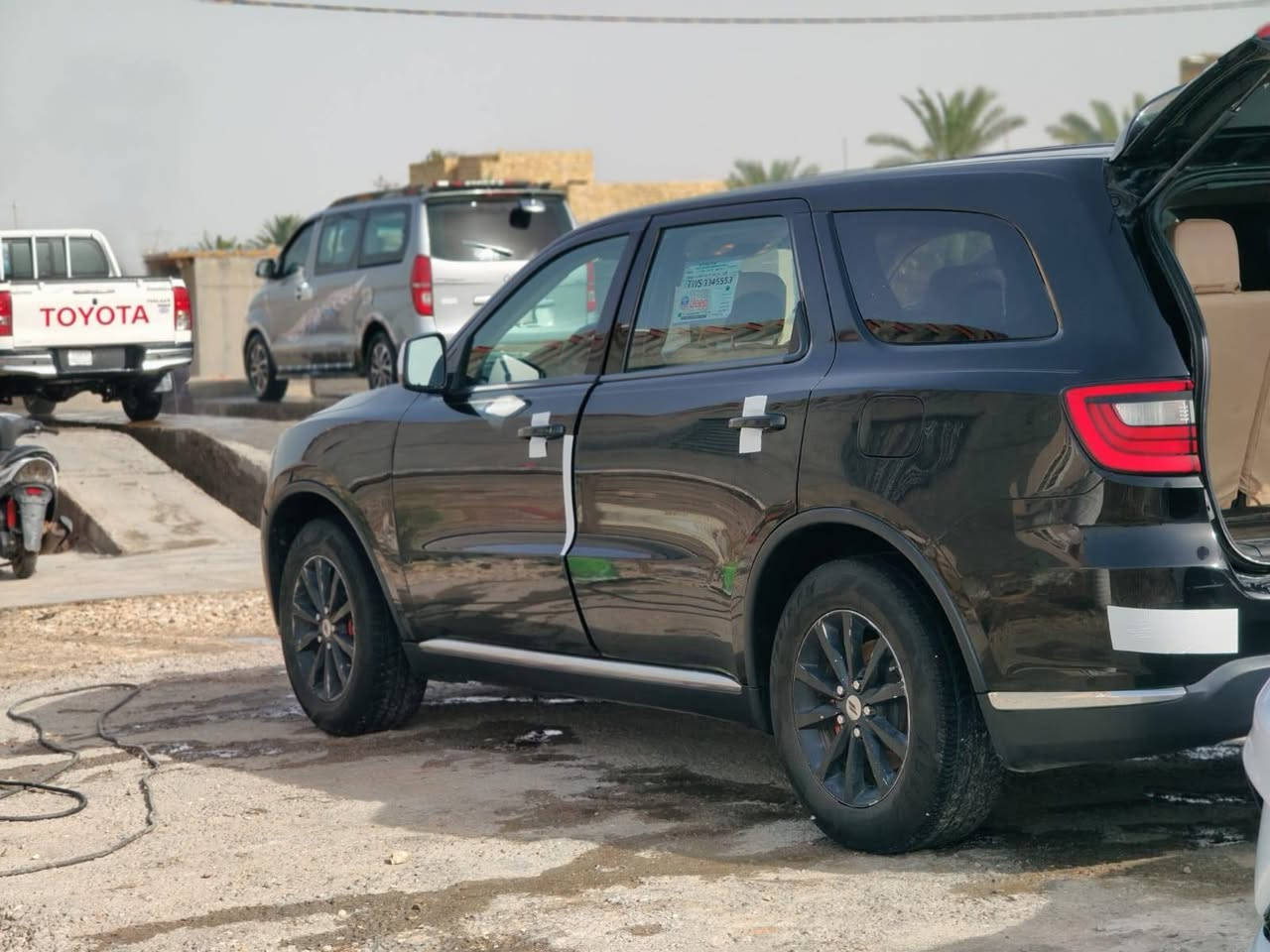 السلام عليكم دارنكو لبيع أو مراوس حسب قناعه سياره جاهزه من كل نواحي تواصل عل رقم ***********
