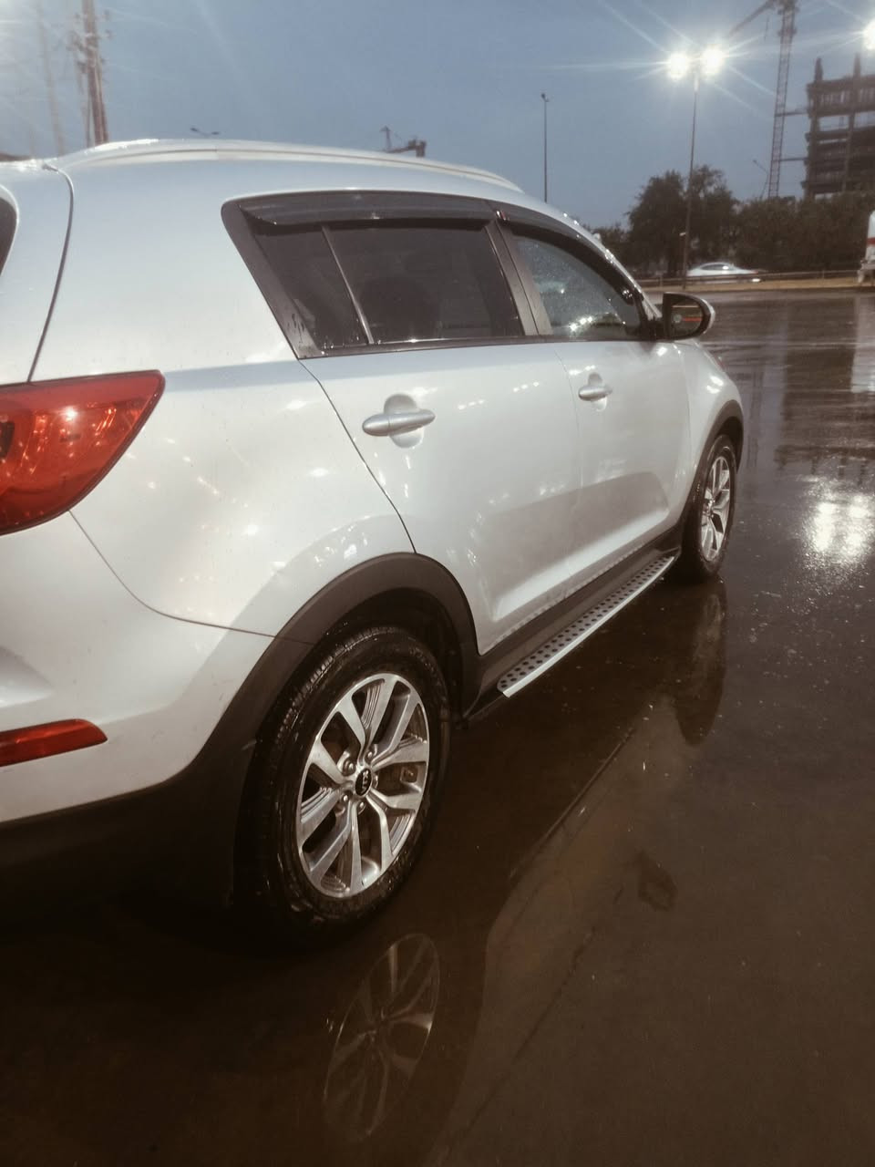 السلام عليكم كيا سبورتج موديل 2015 أمريكي
محرك دوش GDi حجم 2500 

الحادث: فقط باب امامي ايمن 

ماشية 130 الف 

السيارة جاهزة 

السعر : 130 

العنوان : بغداد الامين الثانيه 

رقم الهاتف:***********
