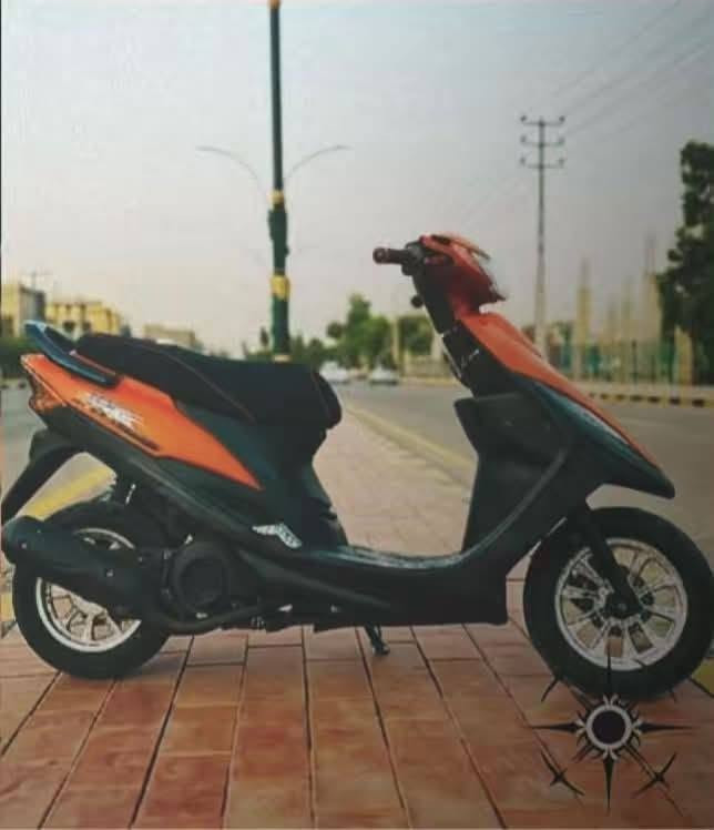 ماكس نضيفه.  السعر خاص الدراجه نضيفه كدامك وعليه شلعه تخبل


**إذا كنت صاحب هذا الإعلان وتريد حذفه لأي سبب، رجاءا أرسل رسالة إلى الدعم الفني**
