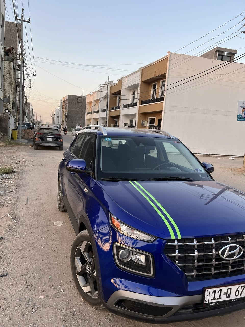 هونداي فينيو 2022للبيع
وارد امريكي بدون ايرباك بجم كبس ضربته خفيفة سطحيه مثل مموجود بالسونار وصور الحادث 
وهنا بالعراق صارت طخه خفيفة بين البابين وصار صبغ ع كده
ماشية 40 الف ميل 
فول مواصفات من عده البصمة 
المواصفات:-
1- فتحة
2- مود درايف 
3- رادار امامي
4- رادار جانبي نقطة عمياء
5- كار بلي وكامرة دواره
6- تحديد مسار
7- مساعد انزلاق 
8- شاشة اعطال 
9- تايرات كروم
رقم بغداد بأسمي 
سيارة مال جناي ما نقصه شي 
محرك كير تبريد صدر 
تخم تايرات وباتري جديد. 
سيارة خير من الله 
السعر123 ورقة وبيه مجال بسيط حك الجيه
المكان بغداد الدورة
الرقم ***********
