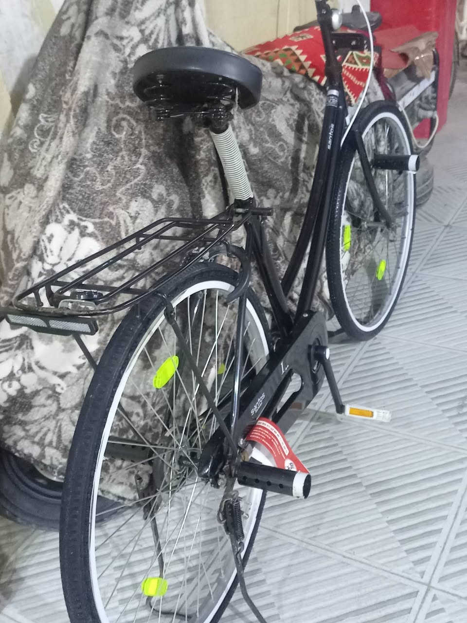 السلام عليكم بايسكل للبيع موديل 2022 ال بايسكل  شركه سانتوس السعر 130وبي مجال


**إذا كنت صاحب هذا الإعلان وتريد حذفه لأي سبب، رجاءا أرسل رسالة إلى الدعم الفني**