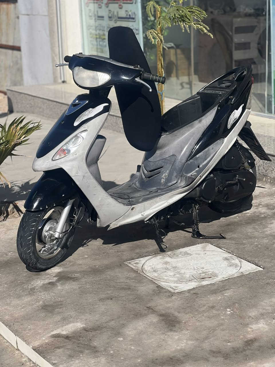 السلام عليكم دراجه قجمه سوده نضيفه دراجه ختم واحد حواضن ترايش ذيل الكلوبات دراجه ملحه ما بيه اي نقص المكان البصره حي الصدقاء ***********
