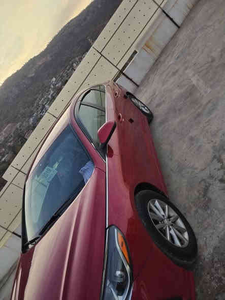 السلام عليكم سوناتا موديل 2018 وارد أمريكي حادث بنيد شبر ومصبوغ ووقبق الجنطه بي بارد سياره ماشيه ٥٥ والسونار بل منشور سياره جديده استفسار واتساب *********** السعر ١٤٠ وبيها مجال
