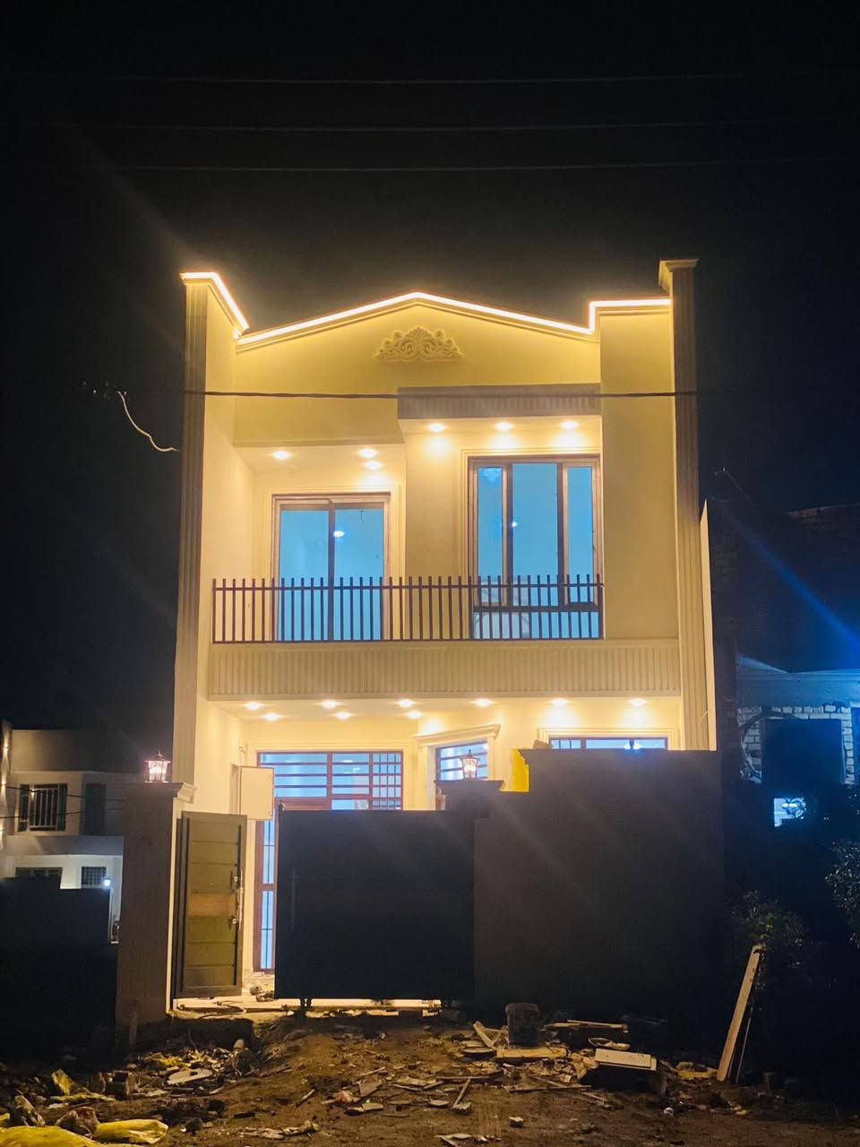 يوجد كادر من الانبار  خلفات جص وبياض. ولبخ خارجي. تصفير داخلي واجهات    مبيت نفس المكان والتزام بالمواعيد 
. مرحلت العمل
طرطشه الطابوگ ومعالج ب مادة SBR +وجص +بورك.
_______
تشميع +وجص+ بورك 
________________
الشغل مصاطر وكبان 

***********

1️⃣ملاحظه شغلنه بغداد فقط

2️⃣ملاحظه الي عنده ذرعه جبيره ينخصم من السعر  أو تخريج نص بنص

الله يرزق الجميع أن شاء الله
