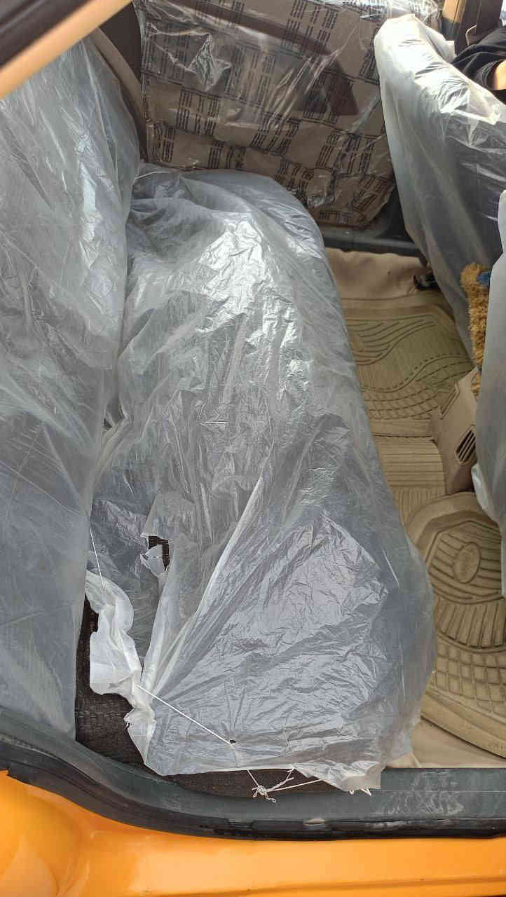 السلام عليكم بيجو بارص 2018 للبيع مكفوله فقط ضربه ب الجاملغ الخلفي جهه السايق كير مكينه خير من الله تبريد ثلج كهربائيات كله شغاله سياره مصفره رقم بصره مشروع وطني تتحول بكل المحافضات سياره صاعده هزه صار 4 اشهر تحويل ثاني يوم سنويه لل 2027 العنوان واسط كوت السعر 48 وبيه مجال رقم ***********  مستعجل علئ البيع
