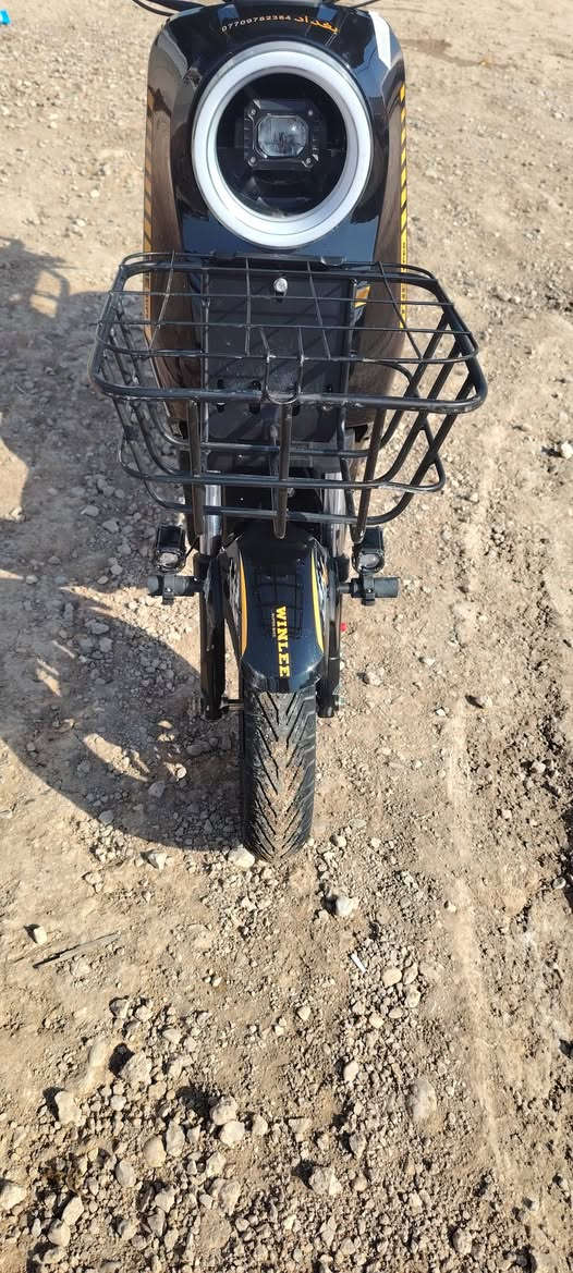 دراجه شحن للبيع دراجه جديده امانه الله ماخذه ب 650 مستعجل على البيعه سعر 350 قفل ***********
