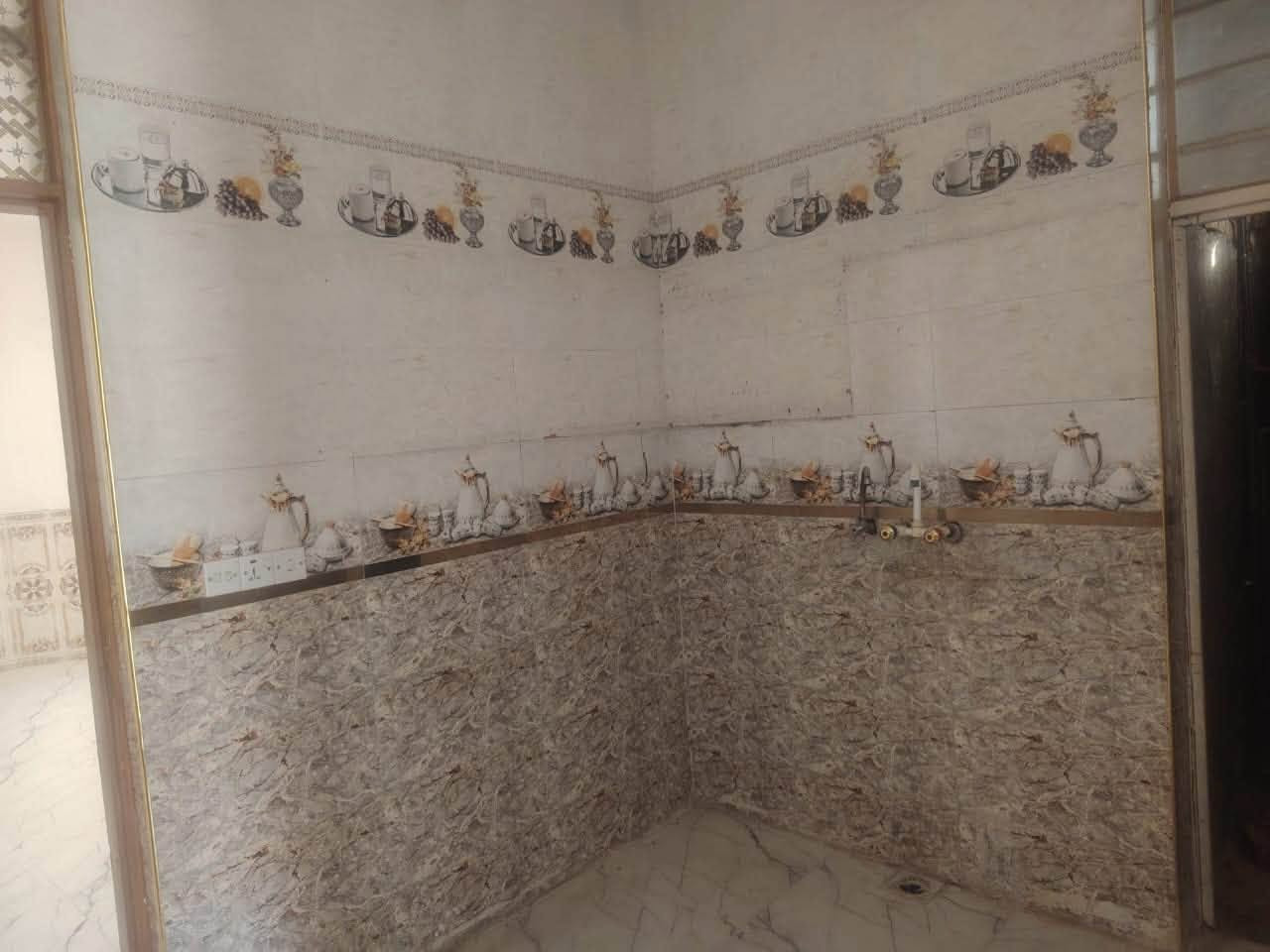 عـرض رقم (57) بنـــظام الاقســـاط 
🔺 شارع 80 طريق كربلاء - مجاور مستشفى المستقبل التعليمي 
 
 
 🔹 دار غير مسكون تسليم مباشر 
                          زراعـــي سند 25 

🔹المساحة الكلية 110متر 

🔹 عرض الفرع 10 متر

🔹طابق واحـد 

🔹 موقع العقار : -  شارع 80 طريق حلة كربلاء بالقرب من بانزين خانة الأضواء 
🔹 يبعد عن الشارع العام 100 متر 

🔴 خدمات كاملة( ماء + كهرباء +تصريف مياة ثقيلة ) 

🔴لمــزيد من المعلومات عن الدار  يرجى ترگ كلـمة (دار  ) او الاتصال علـى الرقـم 

*********** الُمحامي علي الشرُفه

*********** ســـيد حسنــين 

***********  ســــيد مـرتـضى 

او زيارة مكتبنا الكائن 
في الحلة  شارع 40 - بناية حلويات السمؤال

#بابل
#عقارات
#الحلة
