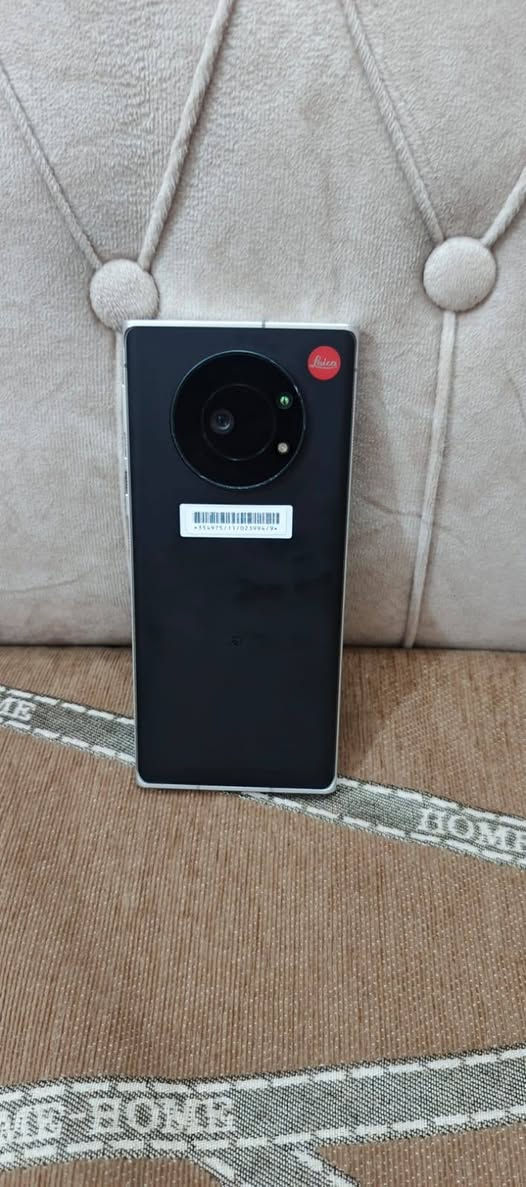 وينهم جماعت البوبجي. جهاز اسمه (Leitz Phone 1) صناعه المانيه جهاز قوي وسلس الذاكره (256) البطاريه (5000) يدعم الشحن السريع جهاز مكفول ويشغل (60 فريم ) سعره بل سوق ب 250 وحاليا اني عارضه ب /150 فقط الشراي يخابرني رقمي 👇
***********
