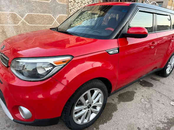 صول مديل 2018 السياره كامله ما بيها كل نقص
مواصفات معروفه اربعه دسك شاشه كاربلي كامره
ثلاثه انضمه قياده كير 6 نمر مرغوب بقيه مواصفات 
معروفه كير مكينه صدر تبريد تايرات باتري ادامه كامله 
مسوي فتيم معه قاعده جديد نوزلات نضيفه بلكات جدد
مكاني شهداء السيديه السعر 118 وبيها مجال بسيط 
***********
***********
