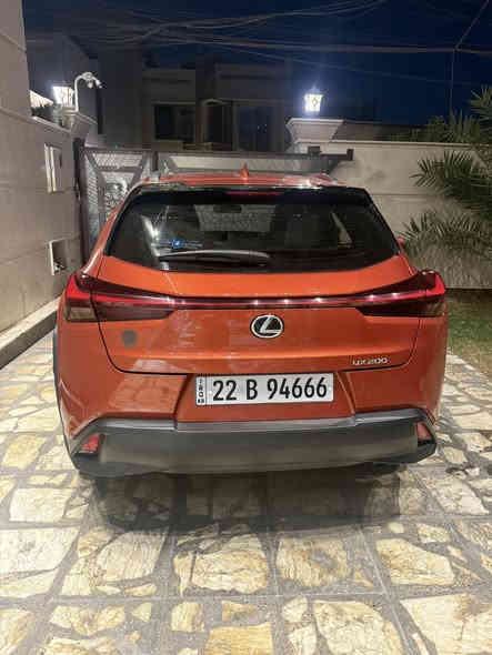 سلام عليكم 
لكزز ux200 موديل 2021 سيارة وارد امريكي بدون حادث بدون ايربالك و سونار موجود 
حادثها سرقة تايرات بالنقل من امريكا صار بيها شخوط بالبنيد يحتاجلها تكحيل وبيها ضربه بسيطه جداً بالباب خلف سائق سيارة فول فول فول مواصفات 
تشغيل عن بعد 
رادارات 360 درجة 
ابل كار بلي و اندرويد هم
حساسات امامي خلفي جانبي 
تحكم ستيرن 
تحكم ماوس 
كراسي كهرباء سايق و بصف سايق 
تدفئة تبريد 
لون مميز مشمشي 
رقم مميز اربيل 
تحكمات ستيرن 
اوامر صوتية 
رقم شاصي (JTHX3JBHXM2036947) 
ماشية 46 الف كيلو وليس ميل 
وبعد كومة مواصفات هم 
مكانها الوزيرية قرب معرض الاخوين
رقم هاتف ***********
