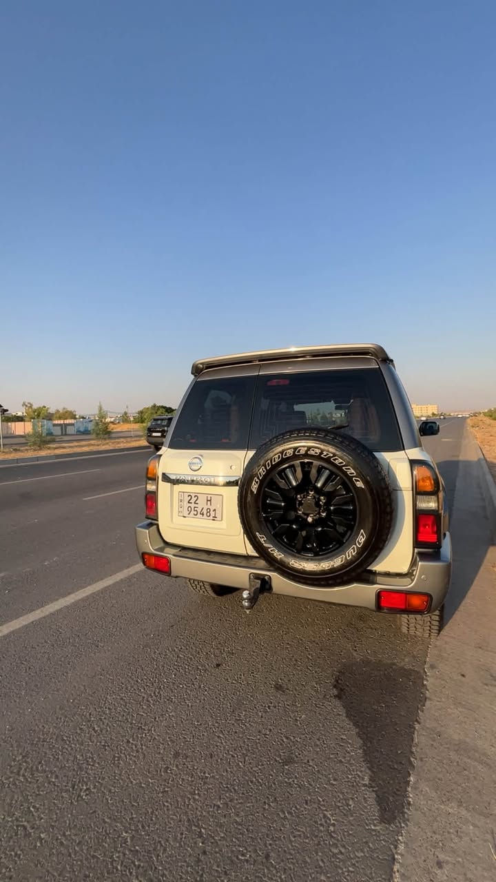 Nissan patrol super safari 2019
مسويلها ادامة كامة ومرفعة 
وياها كتاب تضليل 
سعر 365$ وبيها مجال
***********
مكانها اربيل

