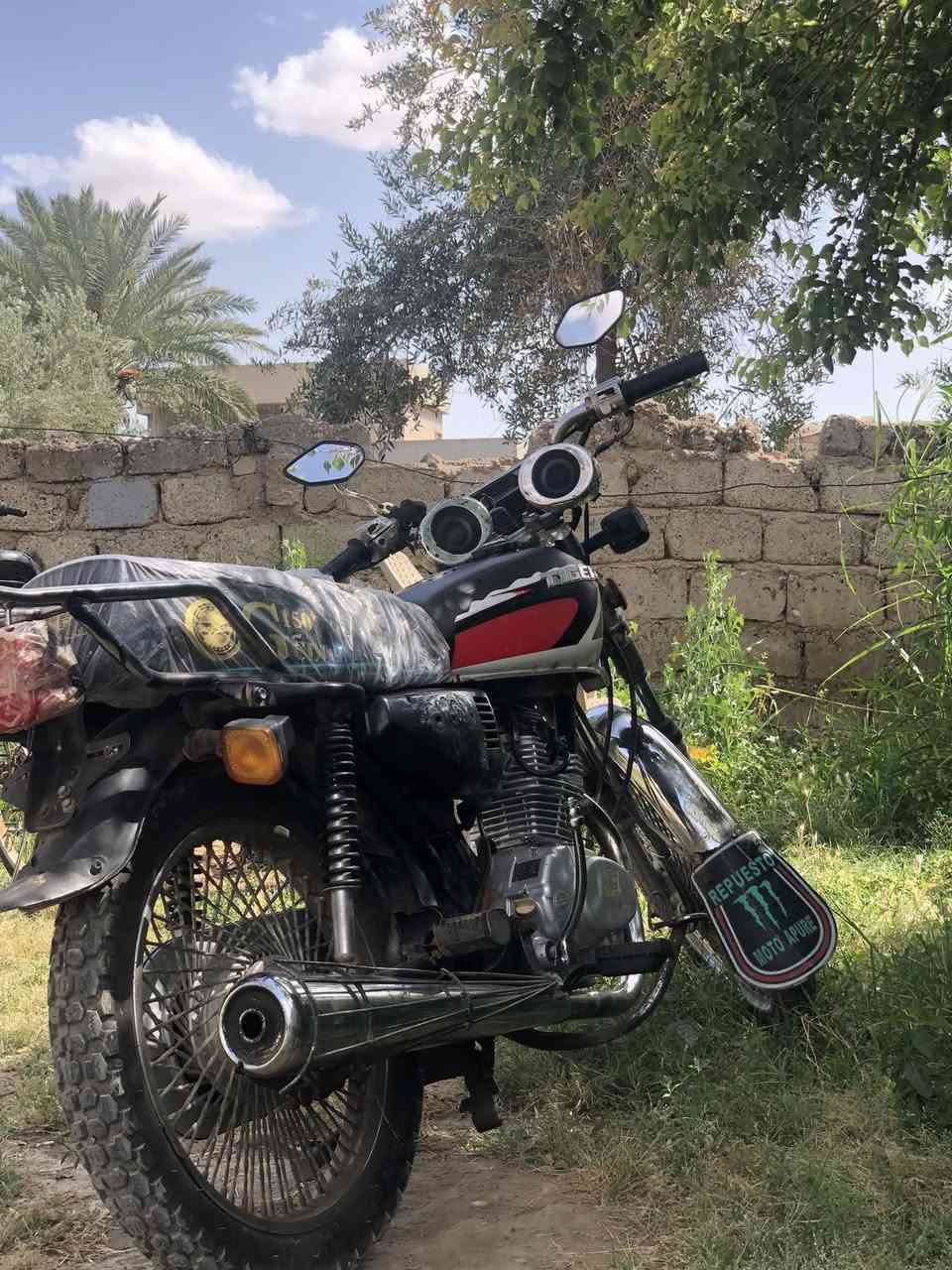 تايكر 2020 نضيف كلشي ما يعوزو متوازي عل ببعتو سعرو 400 وبي مجال مكاني الجواعنة موجود خااص وهاذه رقمي ***********
