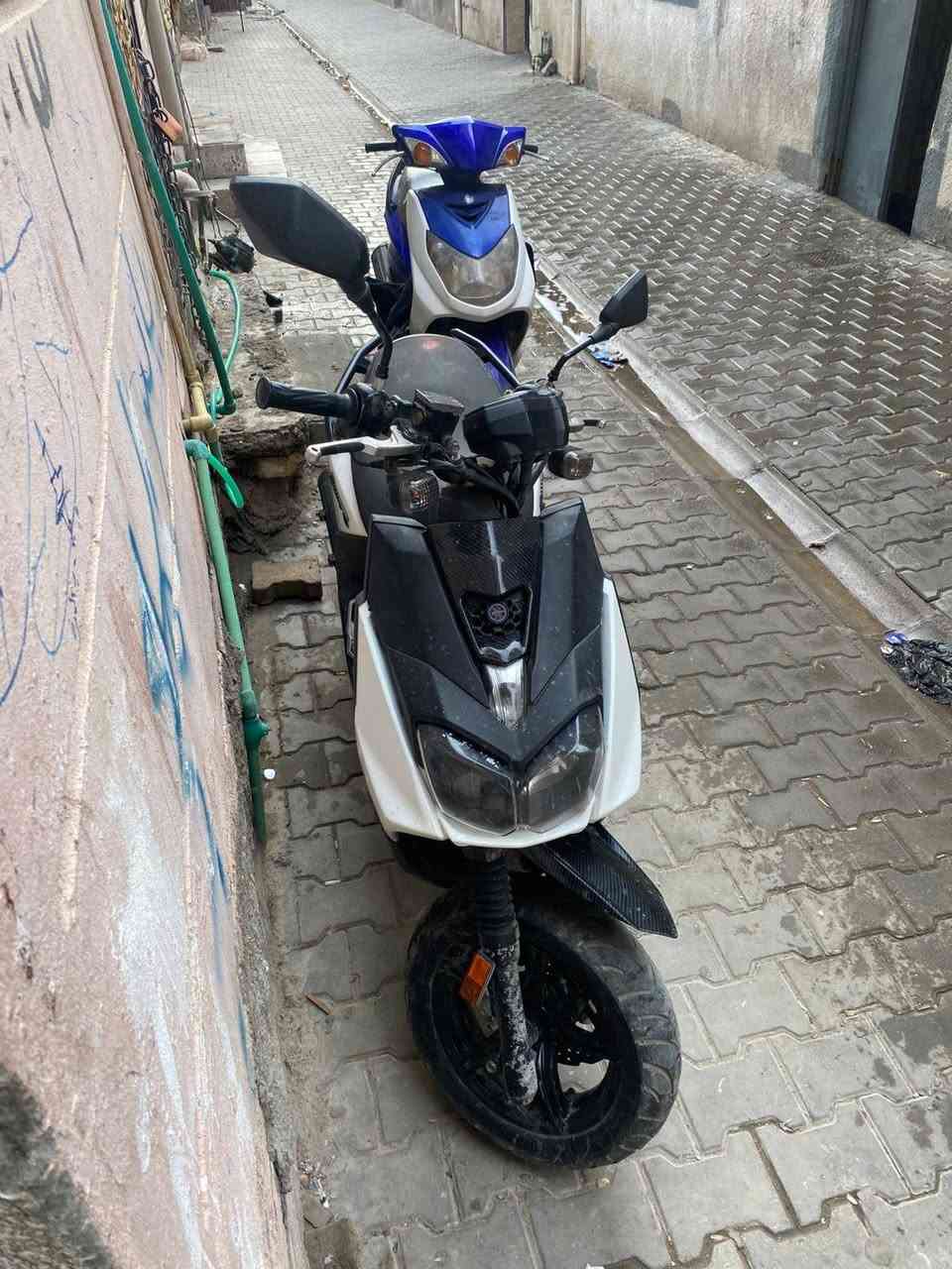 السلام عليكم اخوان دراجه سكنس نظيفه للبيع سعر مليون


**إذا كنت صاحب هذا الإعلان وتريد حذفه لأي سبب، رجاءا أرسل رسالة إلى الدعم الفني**