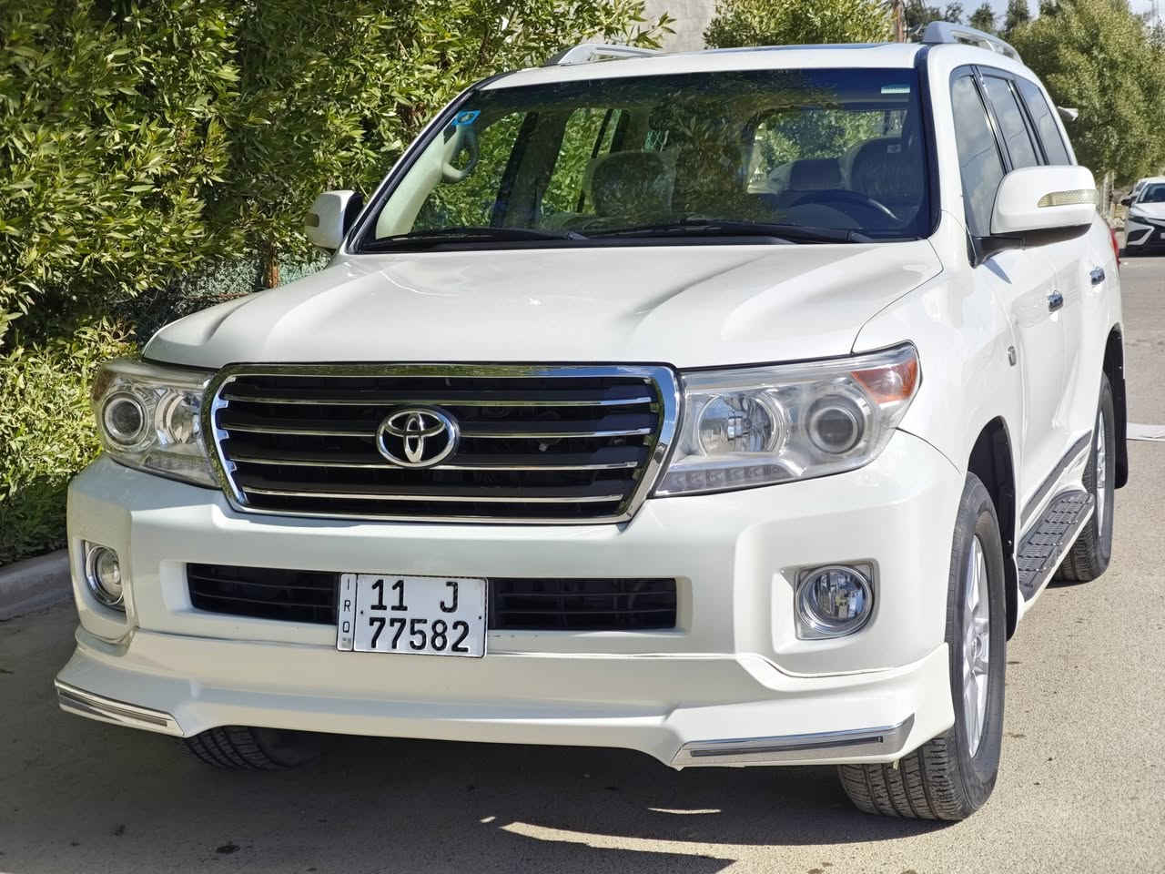 لاندكروز موديل 2011 ، ستينيه فول مواصفات(1/1) مكفوله كفاله عامه بيه ملاحظات بسيطه كلش 
محرك وكير مكفول بدون فتح او صوت او اي خلل
رقم بغداد دولي باسمي تحويل مباشر
السياره محرك سته سلندر 
السياره جديده وجاهزه وبدون نواقص وترايها كلش حلو الشراي يتصل 
العنوان بغداد السيديه 
السعر/ 310 
للاستفسار/ ***********
