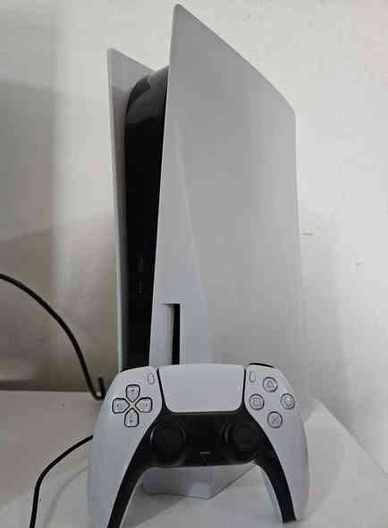 شباب بلي فايف فات للبيع 
جوستك وحدة وكامل ملحقات
السعر 470
مكاني خان بني سعد وتوصيل موجود لكل العراق
***********
