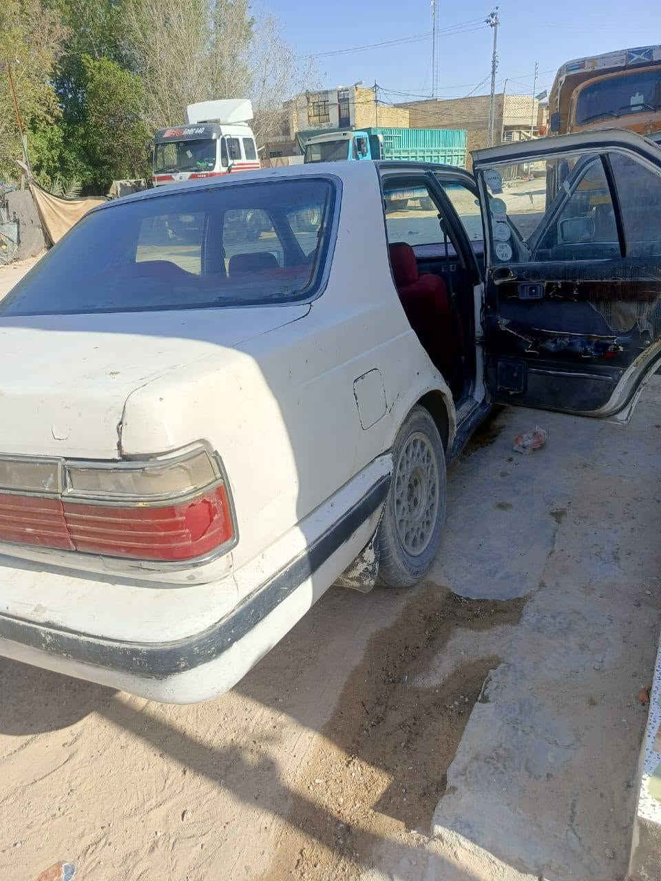 السلام عليكم فونتيشة. كير ومحرك بطة جدد سيارة مثل ماواضحة بصور مكفولة من سرقة والعشائر ب16وبيها مجال. نجف حي النداء غير متواجد بالفيس بوك رقم***********
