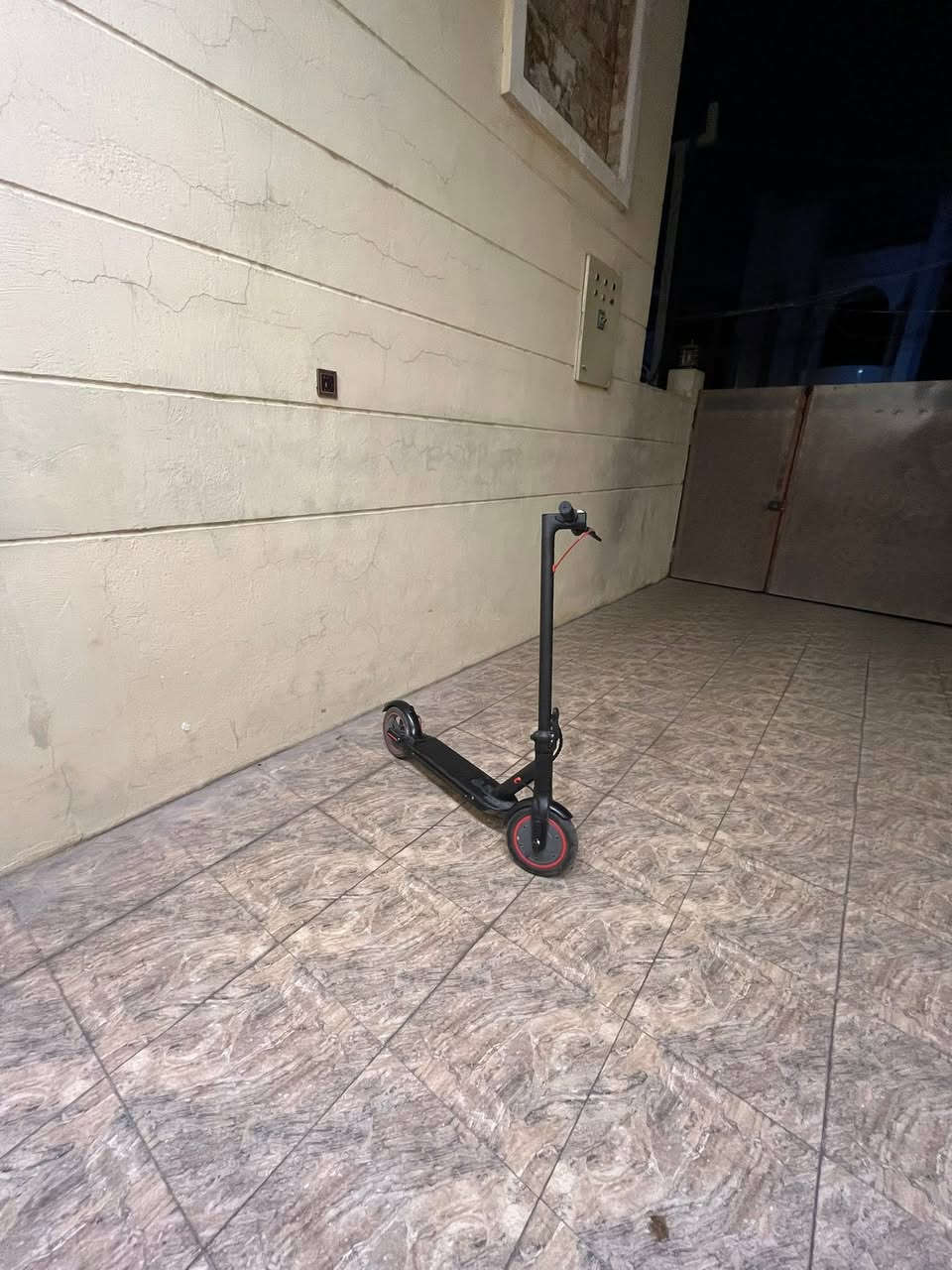 سلام وعليكم سكوتر شاومي نضيف جدا مستخدم شهر ويا شاحنته سرعته 40 حقيقه بي 3 سرع يتحمل وزن 120 كيلو امن. للكل الاعمار يطبك الله شاهد مابيعه لما محتاج نضيف جدا السعر 320 وبي مجال للطيبين مكاني حي العدل بغداد


**إذا كنت صاحب هذا الإعلان وتريد حذفه لأي سبب، رجاءا أرسل رسالة إلى الدعم الفني**