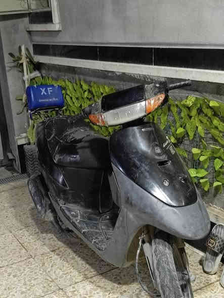 السلام عليكم ورحمه الله وبركاته دراجه ساسوكي 60 كاملة مكمله سلف وهندر وكهرباءيات نقوصات بسيطه السعر ١١٠ وبيه مجال العنوان بغداد حي***********
