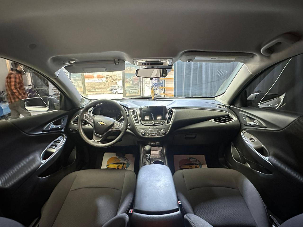 شۆفرلێت مالیبۆ  2023. 
تەنها 9 هەزار رۆشتووە 
مەکینە 4 بستون. 
شاشه گه وره لمس. 
بصمه و درگا بصمه 
راداري سه ر جاده و سوكان. 
زور موصفاتي تري تيايه 

سعر : لە کۆمێنت داوای بکە ڕاستەوخۆ بۆت دێت 🤖 

 يه ك په له بونيت بوياخه 
هيج ناوي نه گرتووه. 

ژمارەی خاوەنەکەی 
***********
وەتسئاپ
