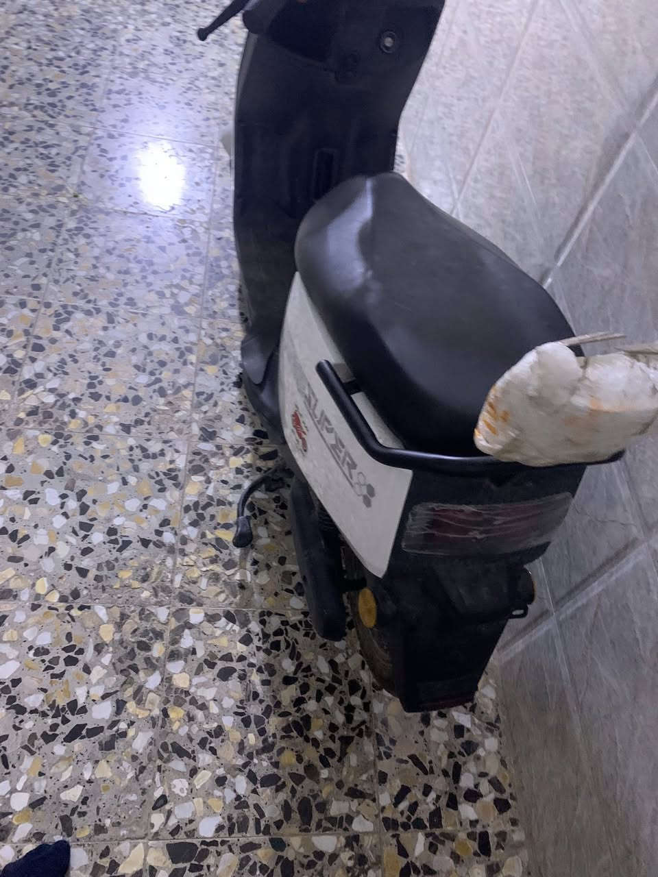 سلام عليكم دراجه شحن البيع ستخدام يومين الله شاهد السعر خاص المكان بغداد الشعب  لاستفسار ***********
