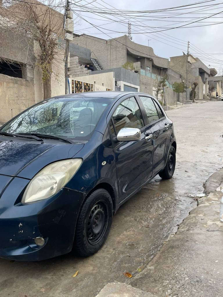 یارس 2006 ئۆتۆماتیک مەکینە بچوک کامل بۆیاخە بۆجوانی یەک چەمەلغی لێدراوی کەمی هەیە گێڕ و مەکینە و تەبرید و کارەبای بەشەرت تایەی تازە سەنەوی تازە ماڵی دۆستە سەیارەی مەعرەز نییە هی ماڵی خۆمانە 
نرخ 69 تۆزێ معامەلە
لە سلێمانیم
*********** السليمانية, العراق
