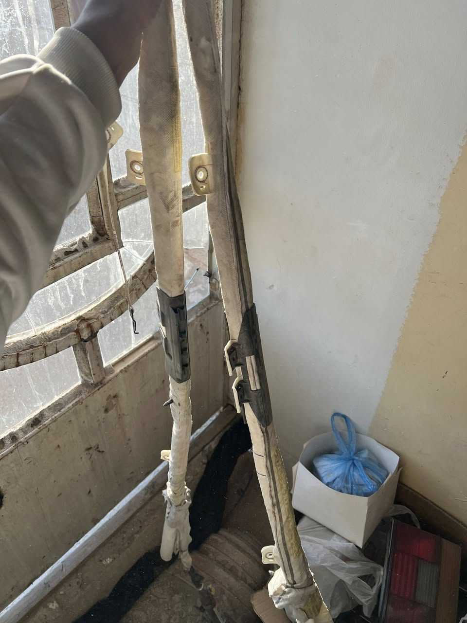 سلام عليكم  باب اكسنت جه سايق أو 3بطاين أو دشبول كامل عده تحكم تبريد أو كيج بواري تبريد أو  ب كات 2 لايت 1ج سايق الباقيات الي بل صور سعرهن 250 كلهن بس يحتاجلهن شويه تنضيف أو بيهن مجال *********** كلهن سعرهن كاملات 250 أو بيهن مجال خير من الله
