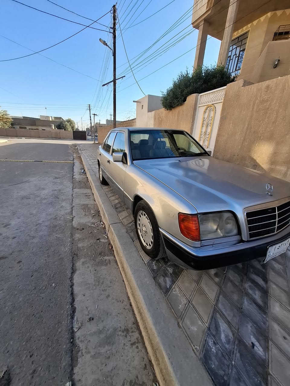 مارسيدس ٩١ محدث بجم وجنطه بيبي دب محرك بلادي مكفوله من الضربه قواعد دبلات سليمه مصبوغه عام. قماره سلايت رقم صلاح الدين سنويه مستحقه تجديد. تحويل مباشر ..لاستفسار ***********.موجود واتساب.السعر 55.
