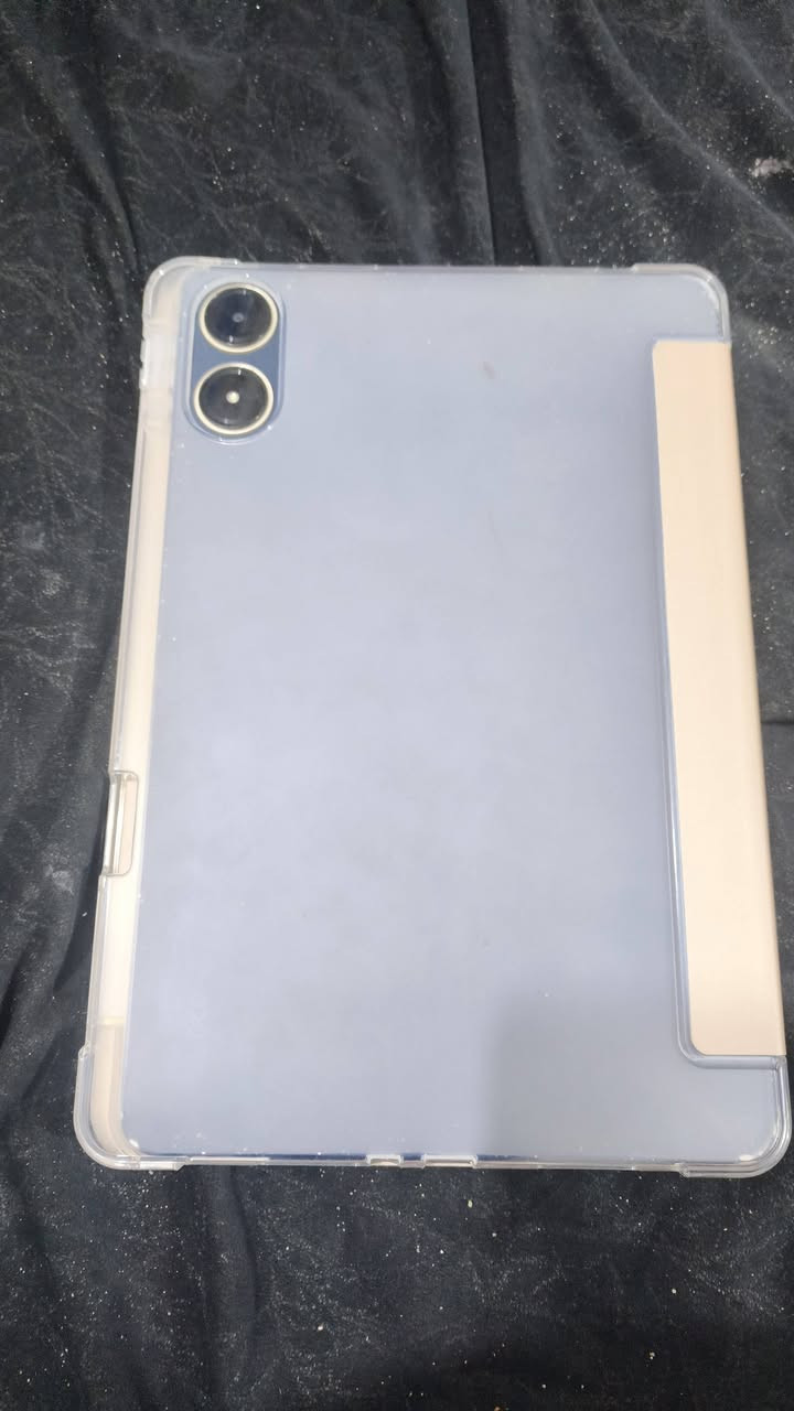 بوكو باد العادي مبدل شاشه هستوني مبدلها جديده ول اصليه مالته ايباد نضيف ما اكلك كلشش نضيف يعني 75 من 100 تعال  وكلبه وشوفه ب225 وبي مجال حك الجيه رقمي ***********
