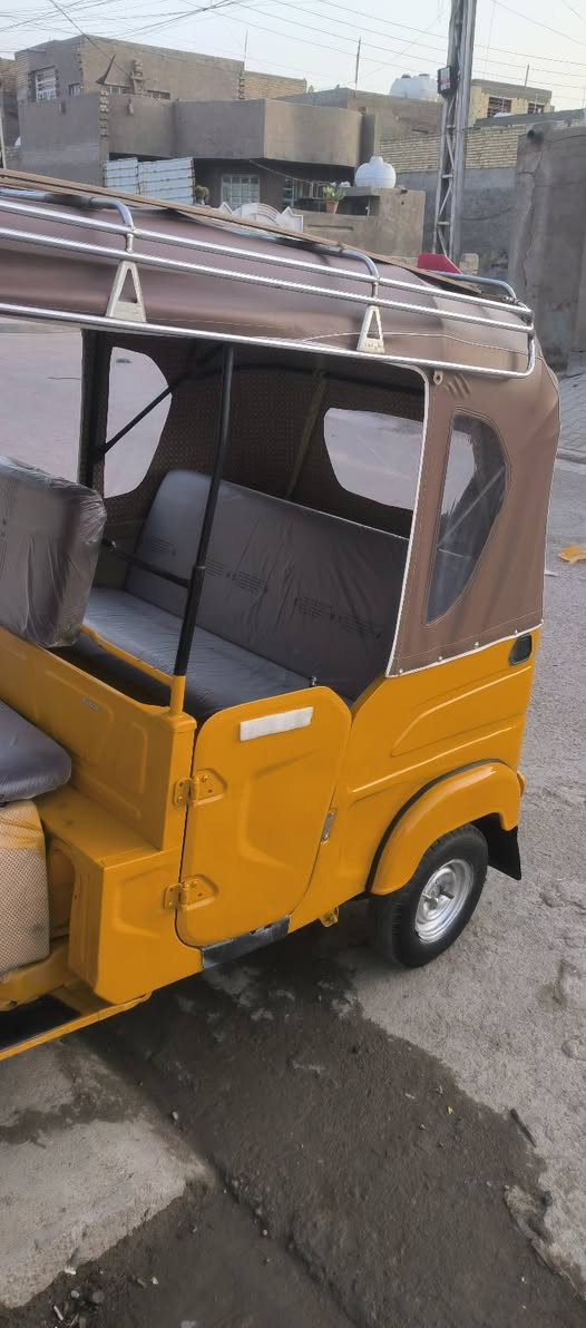 السلام عليكم تكتك مصبوغه حزام تكتك 2021 رقم وسنويه كامله مابيه كل نقص مكان بغداد جسر  ديالى رقمك ***********
