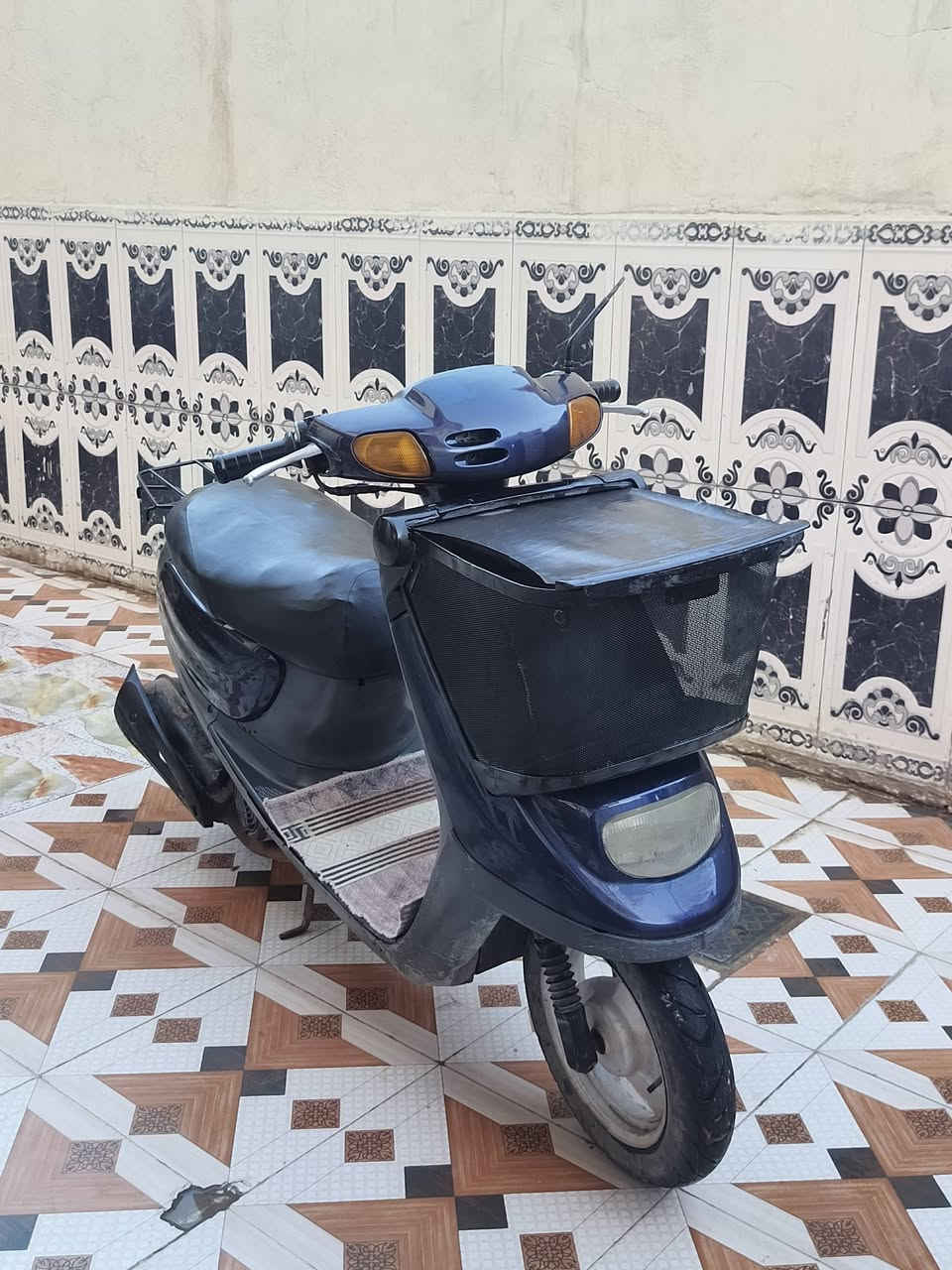 السلام عليكم
دراجة منغولي للبيع

صوتها ناعم مابي كل خشونة

نقصها سلف وباتري لايت امامي شغال كشن وسلة جدد قفل استيرن ابريك هورن

السعر 275 ألف وبيها مجال

***********
