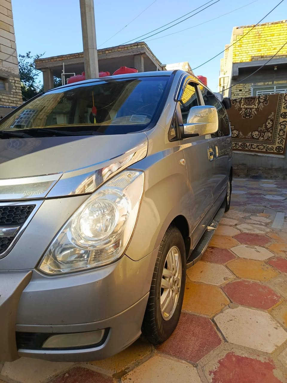 للبيع 2014 مرمزه 2018 محرك فوك مجول جوى سبلاين قبل شهر شاده هو الكير تخم تاير مرشوشه صفحه العبري بكوريه ومعجون بلجاملغ الخلفي نفس الي واضح بلصور رقم بصره انكليزي سعر ١٩٥ قفل /***********/عنون السياره البصره قضاء المدينه
