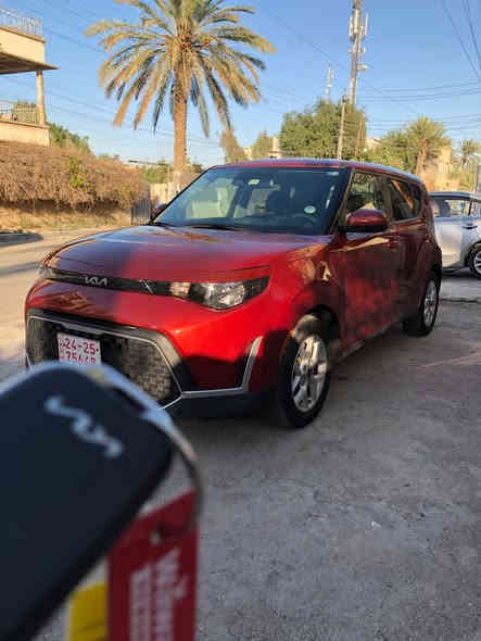 السلام عليكم حبايب كيا صول موديل 2023 اني المستورد السياره وارد امريكي باسمي تريد رقم تريد تاخذهه كاتي الضرر شبر بالجاملغ الامامي وشويه بالبنيدانصبغ على كدهن  لاايرباك السياره كامله بدون اي نقص وكلش نظيفه السياره كلها ليبل واحد بدون اي تبديل ماشيه 48 الف فقط 
للاستفسار ***********
السعر مع الرقم 163 ورقه
