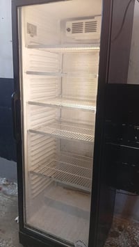 ماركة تركية • حجم ٢٤ • مستعملة شهرين