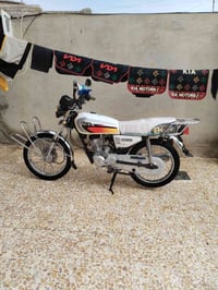 ماطور سيفان ماطور جاهز سلف شغال وايرمنيه كلها شرط محرك شرط  السعر 400 ...