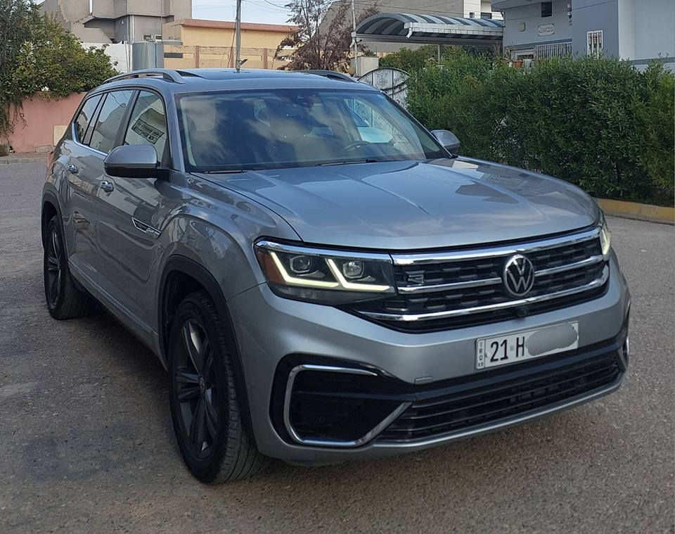 ((سعر مناسب جدا + فول مواصفات + كلين)) 
للبيع سيارة فولكسفاكن اطلس موديل ٢٠٢٢ فول مواصفات ١/١ SEL R LINE لون سلفر كلين السيارة بدون صبغ او تبديل او تعديل عدا PDR على كد ٣ اصابع و ما يبين كير و محرك مكفول و ما مفتوح شرط سيارة ماشية ٥٥ الف ميل او ٩٢ الف كيلو متر سيارة جاهزة سنوية جديد رقم جديد زينكة مدفوع يعني سيارة ربع دينار مصرف مابي شرط التحويل و الوكالة 
اعلی المواصفات  atlas 1/1 :
لايتات أمامية و خلفية LED + زينون + AUTO + لايتات متحركة مع ستيرن 
دعاميات و كت بلادي R LINE رياضي 
ويل حجم كبير اسود مال R LINE 21 انج بلادي 
دبل اكزوز 
هوك لسحب سيارة بلادي 
سقف بانوراما
بصمة تشغيل ٤ أبواب وصندوق بصمة
تشغيل عن بعد (Remote Start)
صندوق شفط كهربائي
نظام قيادة ذاتية / ٣٦٠ درجة رادار
رادار أمامي
 (تحديد مسار)
رادار جانبي (نقاط عمياء)
رادار خلفي (تحذير من الاصطدام)
كاميرات محيطية 360°
فورويل ٤×٤
صندوق شفط + كهرباء + يفتح بتمرير الرجل 
سستم سماعات FENDER
٣ مقاعد ٦ راكب كشنات VIP 
٣ قطع تبريد و يمكن تحكم بيه من الخلف 
شاشة إلكترونية(ديجتال) + شاشة كبير و كامرة دوارة ٣٦٠ درجة
كشنات جلد + كشنات أمامية كهرباء + كشنات خزن ٣ وضعيات + كشنات تدفئة و ستيرن تدفئة 
داخل لونين اسود + قهوائي + كاربون فايبر 
داخل كامل اضوية LED و يمكن تحكم بيه من الشاشة 
تحكم وضعيات القيادة Drive Modes (NORMAL +ECO +SPORT +COSTM ) 
و بيها وضعيات ثلوج و طين و شارع ٥ وضعيات 
تبريد مركزي لمس
هاند بريك بصمة
Android Auto 
Apple Car Play 
مانع انزلاق+ABS
شاشة كبيرة لمس
حساسات خلفية + امامية 
تحكمات استيرن فول + تحديد سرعة 
اوتو ستارت Auto start 
اوتو ستوب Auto Stop 
شحن واير ليس 
كل اماكن مختوم R LINE 
و بعد مواصفات هواية مكان سيارة كركوك سعر ٢٦٥ و بي مجال بسيط جدا رقم موبايل *********** كركوك, العراق
