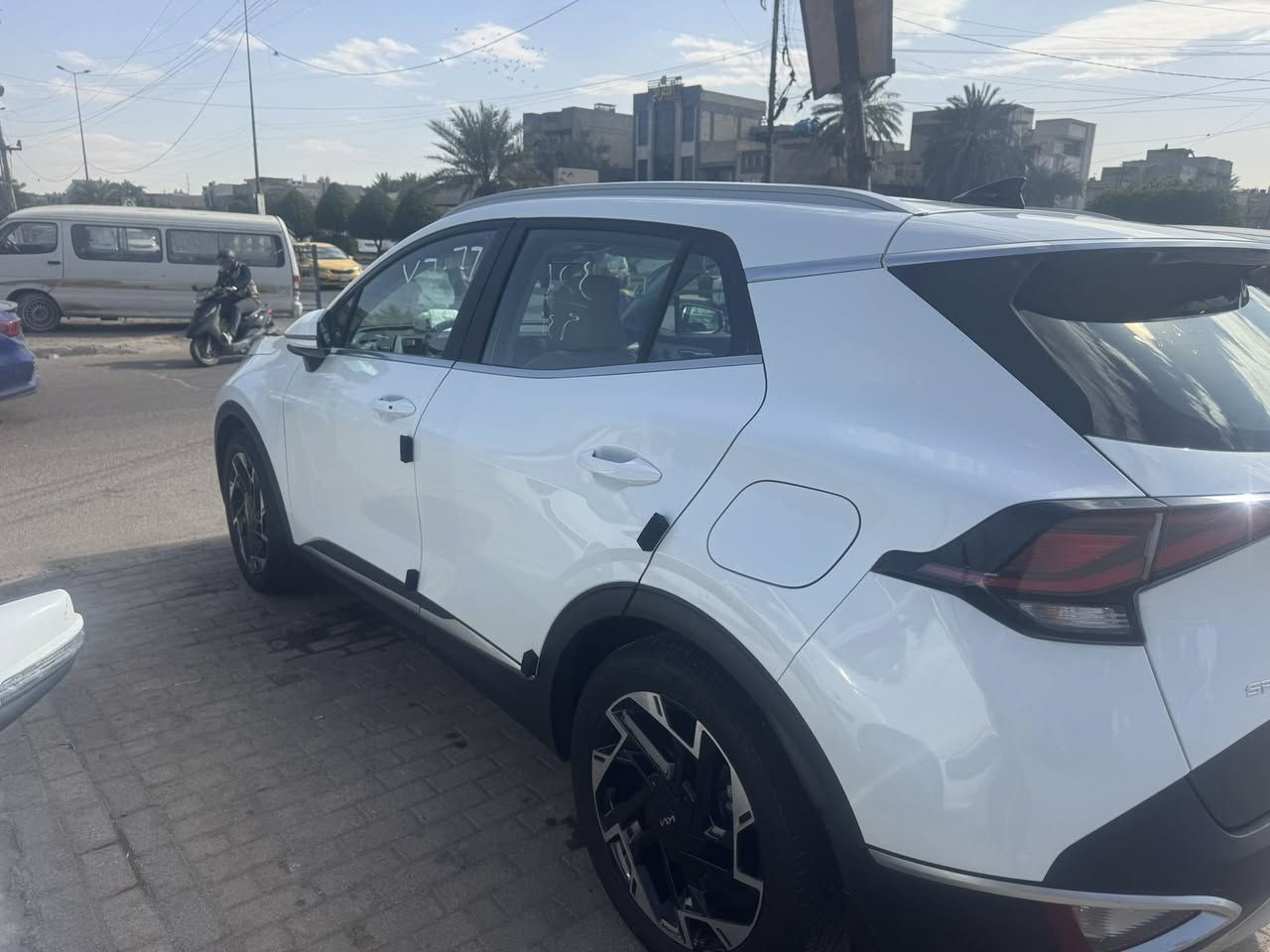 السلام عليكم  سبورتج  خليجي موديل 2025 رقم بغداد فول مواصفات عدة البنراما مكاني بغداد الحبيبية  السيارة كفاله عامة ماشيه 12 الف  السعر 238
***********
