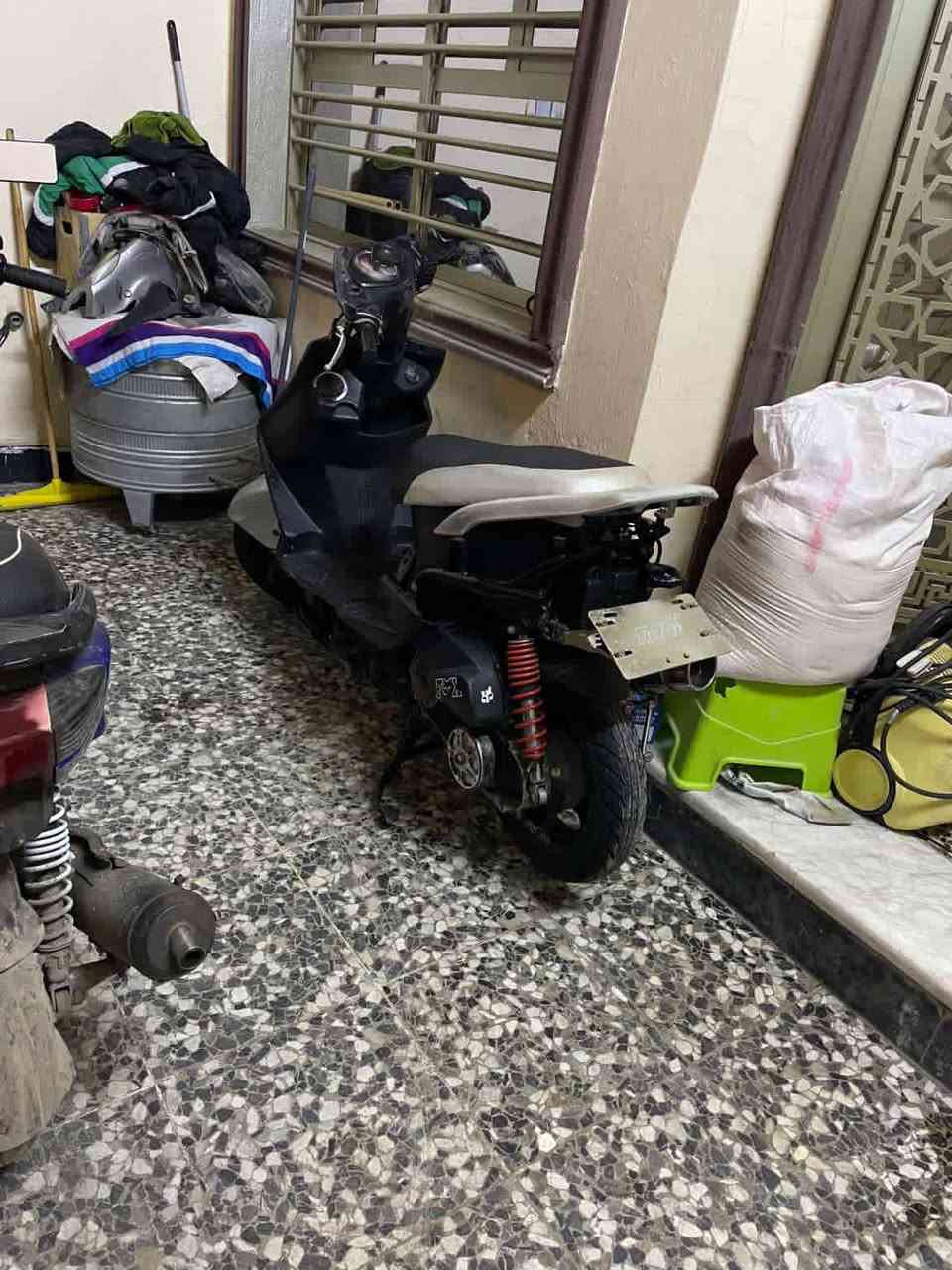 سلام عليكم دراجه للبيع بيه مكينه مزوده المكينه مال حاويه جبته او شديته بيه كور او بوشه او روله رياضي كلجات رياضي صالصه رياضي سلف رياضي جويتر حجم ٣٠ بيه نوزل رياضي او بيه فلاوين رياضي ضربه نار طويله راجز بيه رياضي ٥خرز بيه غراض حلوه
الدراجه للبيع او للمراوس بوحده بلاد 
ملاحضه كفراته موجوده لون سود 
مكاني بغداد مدينه الصدر 
اتصال ***********
واتساب ***********
