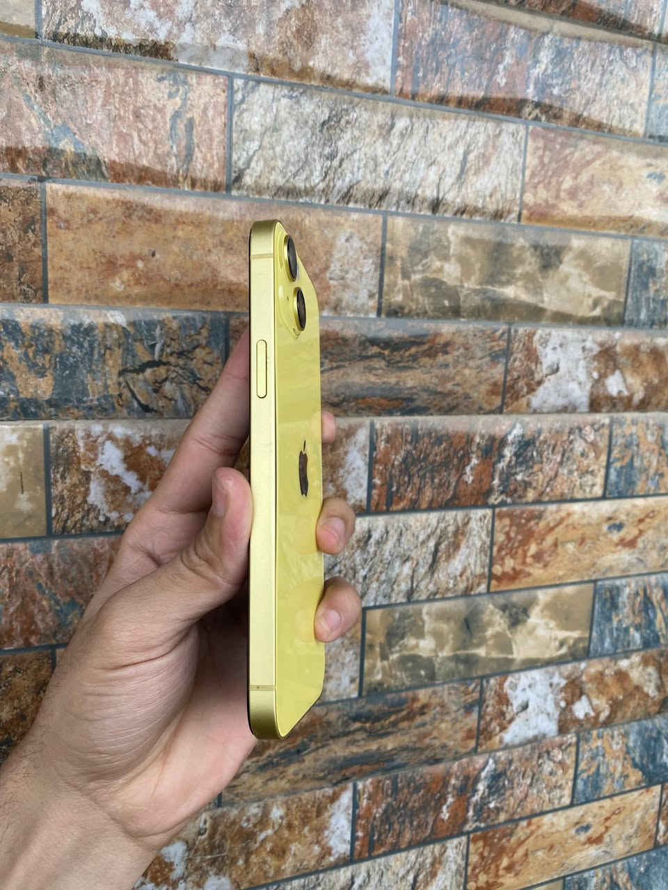 ايفون 14 بلاس
ذاكرة 256 بطارية ١٠٠ موضح الإشعارات بل صور جهاز شغال فقط الكامرات ميشتغلن و السيم بي خلل بل بورد كلة شغال الباقي عل فحص و اكفلة اذا مفتوح تخطي بي ايكلود تفرمت و تاخذ من باب البيت ابيع على هل وضع سعرة ١٧٥ الف مكاني بغداد البنوك الشراي يتصل ***********

و السيم شغال فقط القاعدة مال سمكارت بيهة كسر و من تحركة يشتغل يعني ما واكف شريحة
