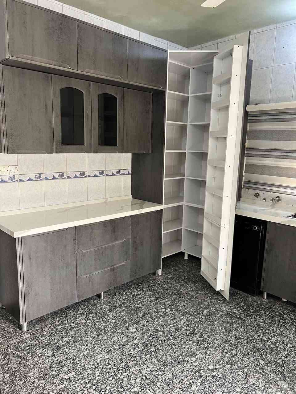 السلام عليكم 
تم عمل كاونتر  في حي الزهراء

كاونتر الامنيوم تركي درجه ممتازه  +ابواب HDF
-كوارتز أيطالي 
-بليت 1ملم
-نرمادة هايدروليك 3D
-ابواب HDF

معمل البيت الحديث للالمنيوم وال PVC

مستعدون لعمل كافة المطابخ التركيه وال PVC والالمنيوم والمحجرات 

للمزيد من المعلومات أو الإستفسار:

*********** أحمد📲

‏‭0772 363 5816‬ كرار📲

موقعنا 📍: المسيب  /شارع السدة القديم قرب مفروشات الربيعي

 #تصميم_داخلي #غرف_نوم #ديكور_منزلي #مطابخ #interiordesigners #دريسنك_روم
