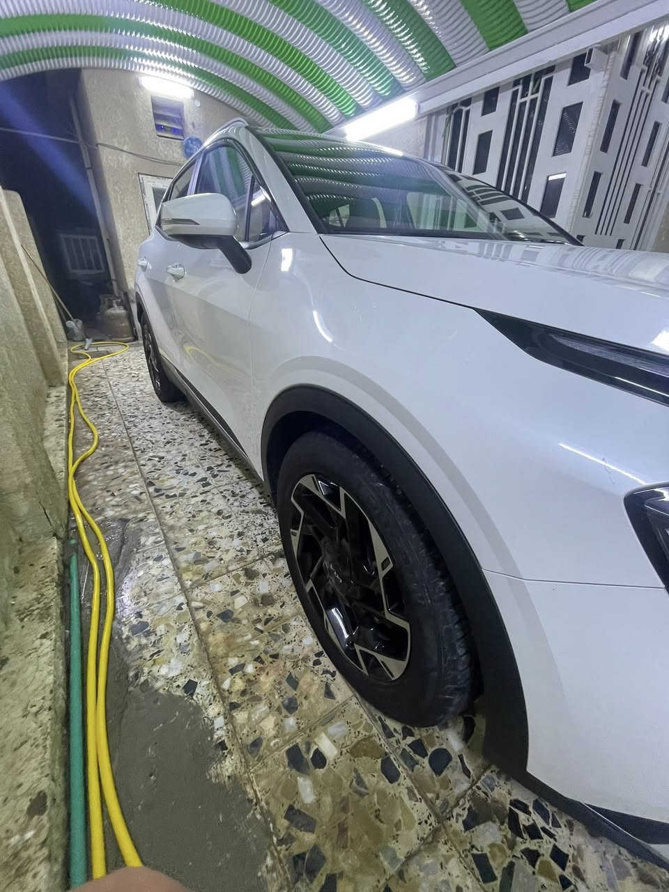 السلام عليكم 
كيا سبورتج خليجية للبيع أو مراوس حسب القناعة 
موديل 2025
كفالة عامة من كلشي 
السونار مُرفق بالصور 
رقم بغداد بأسمي 
ماشية 24 ألف كم 
فول مواصفات 
قمارة حديد 
كشنات كهربائية 
يوجد رادار جانبي
تشغيل عن بُعد
جنطة كهرباء 
برده خلفية 
تدفئة كشنات 
تدفئة ستيرن 
حساس خلفي أمامي 
سايد بريك بصمة
شحن لاسلكي
ويل كروم 
لايت LED مع حاجب أمامي 
مُغلفة بالكامل كشنات و أرضية 
مكان السيارة واسط_ الكوت مركز المحافظة 
للأستفسار الاتصال على الرقم 
***********
