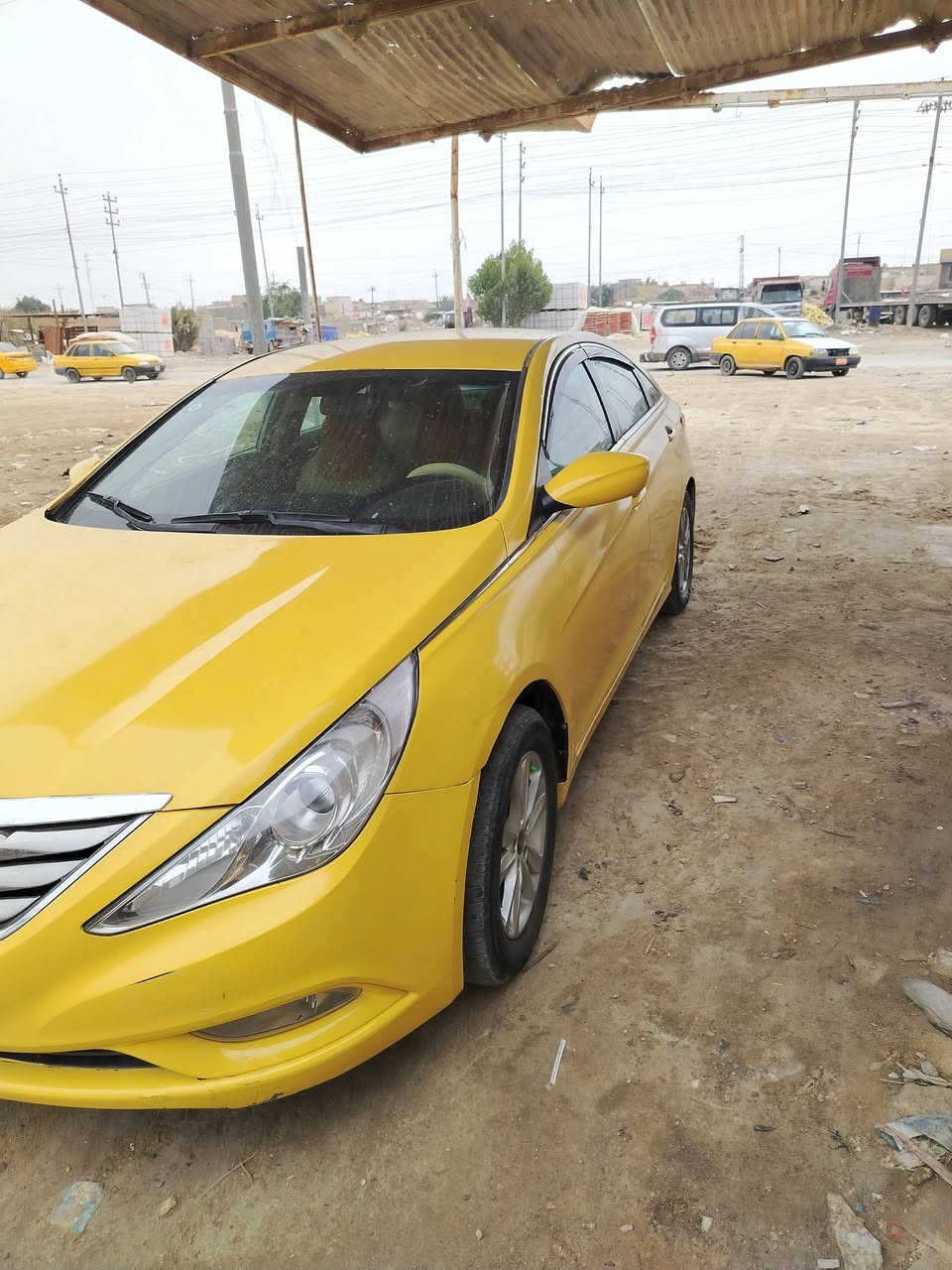 هونداي سوناتا موديل 2013 ورد أمريكي حادثه جاملغ تبديل  وبنيد نفسه شواصي سليمه محرك2400 ع شرط نص فوال  داخل بيجي تحكم جهتين كشن سايق كهرباء كشنات تدفأ سياره رقم دوالي بسمي مصفره هئيه وغرمات وهزه جديده سياره جهازه مكينه كير حداديه سعرها 85وبيه مجال قليل لشراي للاستفسار *********** مكاني ديوانيه
