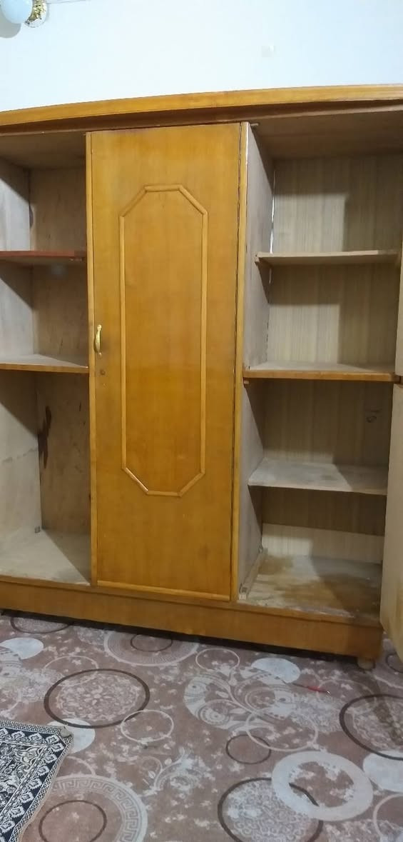 كنتور ٣ أبواب صاج نظيف مقطع 
خمسه ميل خلف ساحة الصلاه قرب مدرسة بور سعيد السعر ٢٠٠


**إذا كنت صاحب هذا الإعلان وتريد حذفه لأي سبب، رجاءا أرسل رسالة إلى الدعم الفني**